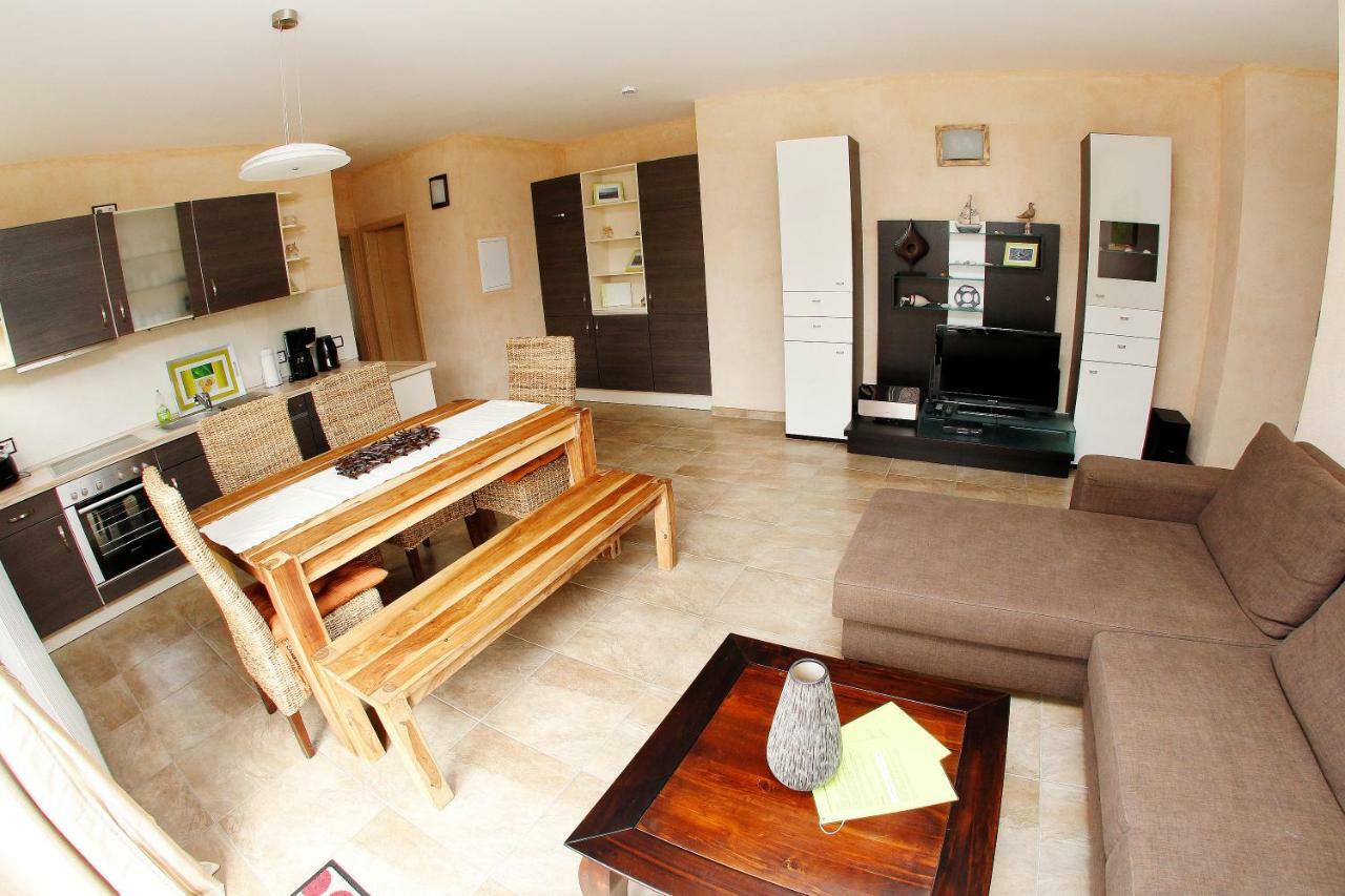 Ferienhaus "Zur Sprotte" In Glowe Esterno foto
